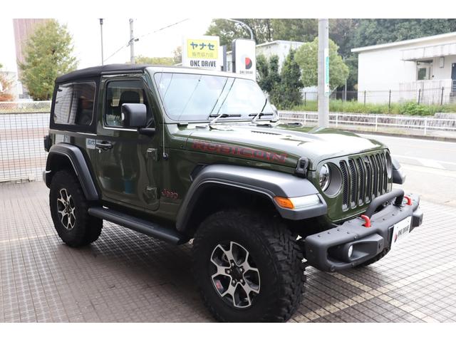 ジープ・ラングラー ルビコン・ソフトトップ ワンオーナー 限定100台 専用色サージグリーンクリアコート プレミアム サンライダーソフトトップ 1941ボディサイドストライプ(4枚目)
