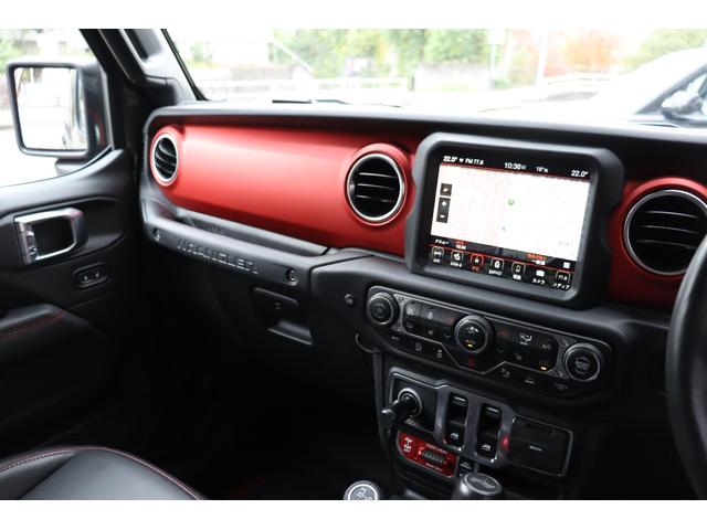 ジープ・ラングラー ルビコン・ソフトトップ ワンオーナー 限定100台 専用色サージグリーンクリアコート プレミアム サンライダーソフトトップ 1941ボディサイドストライプ(23枚目)