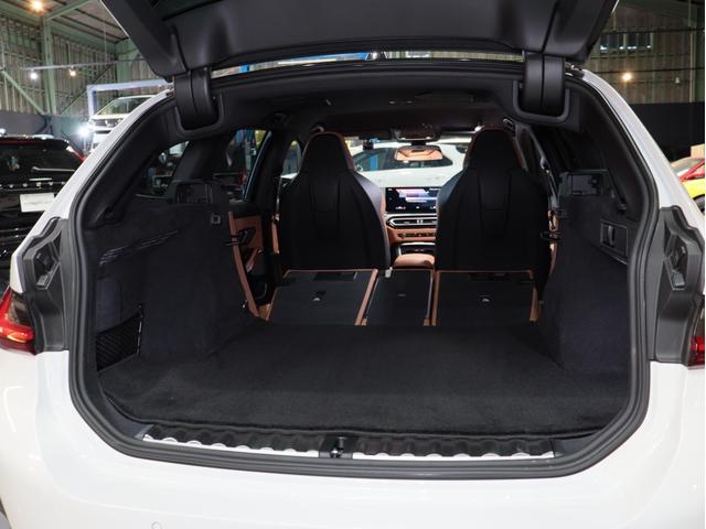 ３シリーズ Ｍ３４０ｉ　ｘＤｒｉｖｅツーリング　後期　黒１９ＡＷ　コニャックシ－トＨ　無鈑金　禁煙　グリル／Ｒスポ／サイドデカ－ル　ルーフカ－ボンラッピング　アイバッハサス　スペ－サ－　Ｍブレ－キ　純正カ－プレイ対応ナビ３６０カメラＴＶ　３８７ｐｓ（19枚目）