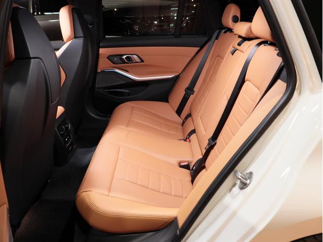 ３シリーズ Ｍ３４０ｉ　ｘＤｒｉｖｅツーリング　後期　黒１９ＡＷ　コニャックシ－トＨ　無鈑金　禁煙　グリル／Ｒスポ／サイドデカ－ル　ルーフカ－ボンラッピング　アイバッハサス　スペ－サ－　Ｍブレ－キ　純正カ－プレイ対応ナビ３６０カメラＴＶ　３８７ｐｓ（39枚目）