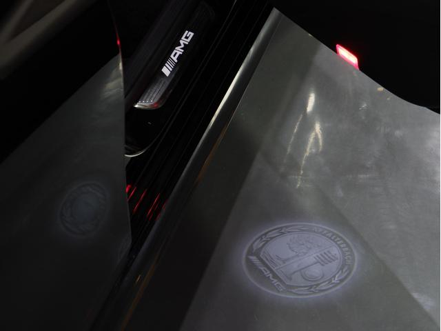 Eクラスステーションワゴン E43 4マチック ステーションワゴン 下取 パノラマSR マキア-トベ-ジュ革シ-ト 前後シ-トH アンビライト 黒パナメリカ-ナグリル ル-フレ-ルラッピング カ-プレイ付ナビ/360カメラ ACC/レ-ンキ-プ/BSM 禁煙車 無鈑金(25枚目)