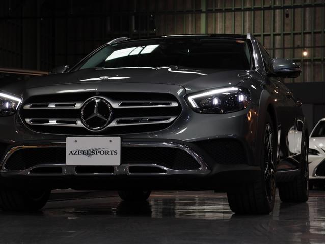 Ｅクラスオールテレイン Ｅ２２０ｄ　４マチック　オールテレイン　１オナ　後期　エクスクル－シブＰＫＧ　パノラマＳＲ　黒革／エア＆シ－トＨ　ブルメスタ－　エアバランス　ＨＵＤ　１９ＡＷ　カ－プレイ対応ナビ／地デジ／３６０カメラ　アンビライト　ドラレコ　無鈑金　禁煙（7枚目）