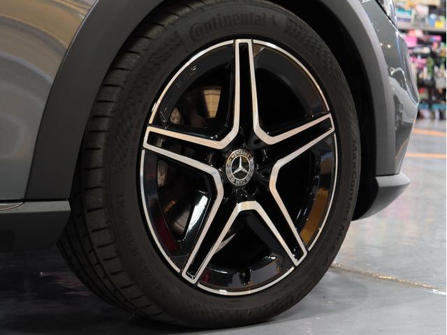 Ｅクラスオールテレイン Ｅ２２０ｄ　４マチック　オールテレイン　１オナ　後期　エクスクル－シブＰＫＧ　パノラマＳＲ　黒革／エア＆シ－トＨ　ブルメスタ－　エアバランス　ＨＵＤ　１９ＡＷ　カ－プレイ対応ナビ／地デジ／３６０カメラ　アンビライト　ドラレコ　無鈑金　禁煙（8枚目）