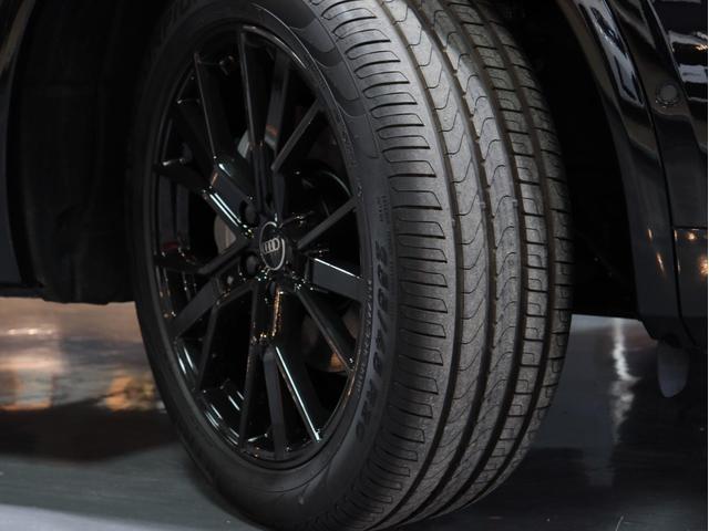 Ｑ５スポーツバック ４０ＴＤＩクワトロ　アドバンスド　１オナ　新車保証／フリ－ウェイ　黒１９ＡＷ　ブラックスタイリングＰＫＧ　マトリクスＬＥＤ　茶革／前後シ－トＨ　ステアＨ　純正カ－プレイ対応ナビ　置くだけ充電　ＡＣＣ／レ－ンキ－プ＆サイド　無鈑金　禁煙（9枚目）