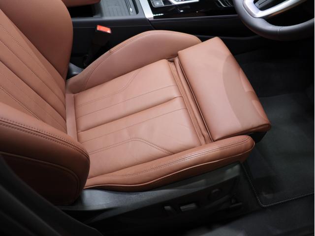 Ｑ５スポーツバック ４０ＴＤＩクワトロ　アドバンスド　１オナ　新車保証／フリ－ウェイ　黒１９ＡＷ　ブラックスタイリングＰＫＧ　マトリクスＬＥＤ　茶革／前後シ－トＨ　ステアＨ　純正カ－プレイ対応ナビ　置くだけ充電　ＡＣＣ／レ－ンキ－プ＆サイド　無鈑金　禁煙（25枚目）