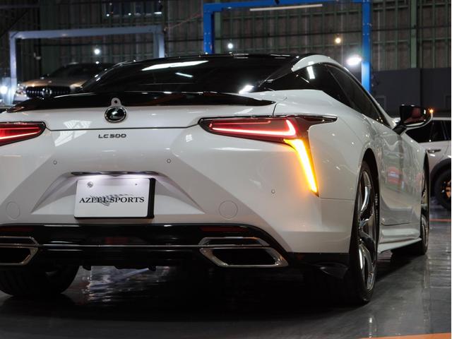 LC LC500 Sパッケージ 無鈑金 TRDエアロ ダークローズアルカンタラコンビシート 純正21AW カーボンルーフ 3眼LED 純正ナビ/地デジ/BT/Bカメラ/パークセンサー スマートキー V8 477馬力 車庫保管 禁煙(26枚目)