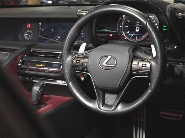 LC LC500 Sパッケージ 無鈑金 TRDエアロ ダークローズアルカンタラコンビシート 純正21AW カーボンルーフ 3眼LED 純正ナビ/地デジ/BT/Bカメラ/パークセンサー スマートキー V8 477馬力 車庫保管 禁煙(32枚目)