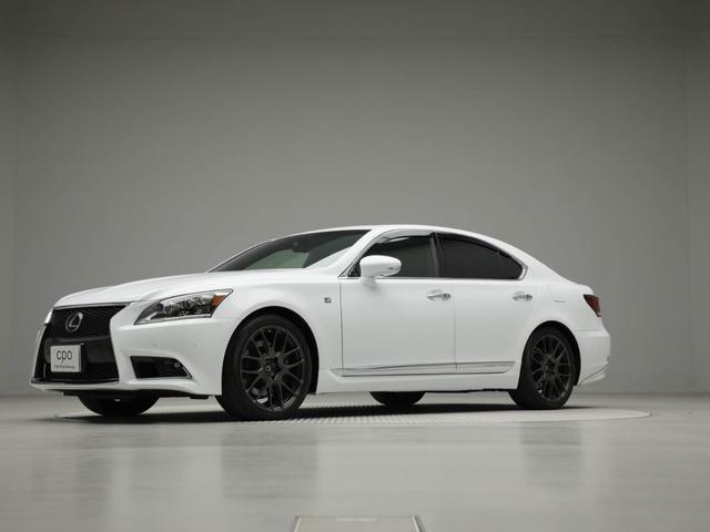 レクサス ｌｓ ｌｓ４６０ ｆスポーツ レクサス認定中古車 本革 ブラック ホワイトグレー ムーンルーフ プリクラッシュセーフティシステム ブラインドスポットモニター 530 0万円 平成29年 17年 静岡県 中古車 価格 Com