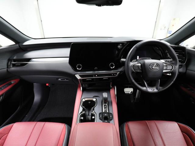 ＲＸ ＲＸ５００ｈ　Ｆスポーツパフォーマンス　ＣＰＯ　レクサス認定中古車　ＦＳＰＯＲＴ専用オレンジブレーキキャリパー　パノラマルーフ　ルーフレール　ＦＳＰＯＲＴ専用２１インチダークメタリック塗装アルミ（19枚目）