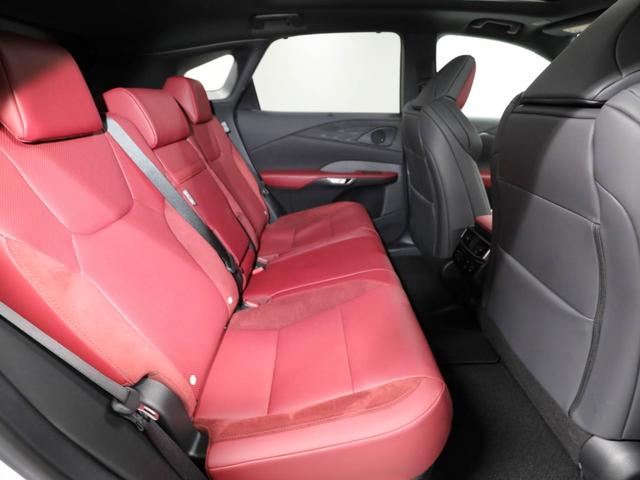 ＲＸ ＲＸ５００ｈ　Ｆスポーツパフォーマンス　ＣＰＯ　レクサス認定中古車　ＦＳＰＯＲＴ専用オレンジブレーキキャリパー　パノラマルーフ　ルーフレール　ＦＳＰＯＲＴ専用２１インチダークメタリック塗装アルミ（21枚目）