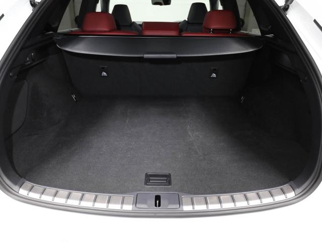 ＲＸ ＲＸ５００ｈ　Ｆスポーツパフォーマンス　ＣＰＯ　レクサス認定中古車　ＦＳＰＯＲＴ専用オレンジブレーキキャリパー　パノラマルーフ　ルーフレール　ＦＳＰＯＲＴ専用２１インチダークメタリック塗装アルミ（22枚目）