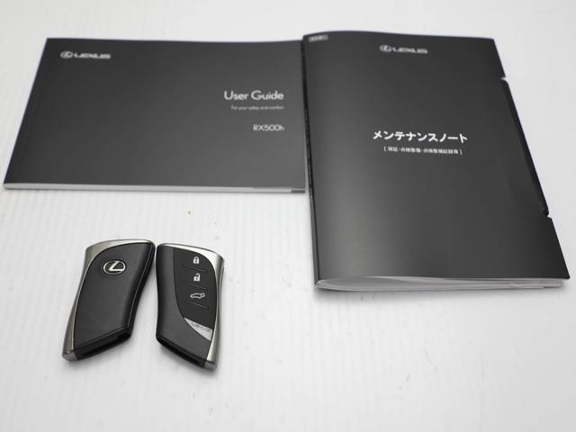 ＲＸ ＲＸ５００ｈ　Ｆスポーツパフォーマンス　ＣＰＯ　レクサス認定中古車　ＦＳＰＯＲＴ専用オレンジブレーキキャリパー　パノラマルーフ　ルーフレール　ＦＳＰＯＲＴ専用２１インチダークメタリック塗装アルミ（32枚目）
