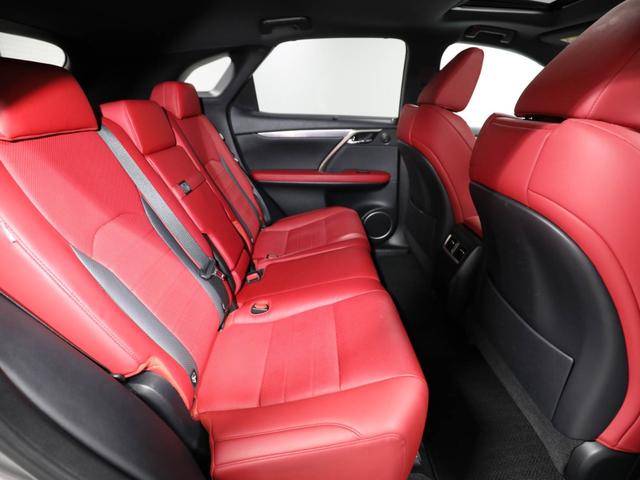 ＲＸ ＲＸ３００　バージョンＬ　ＣＰＯ　レクサス認定中古車　三眼フルＬＥＤヘッドランプ　ブレードスキャン式ＡＨＳ　ムーンルーフ　ＩＴＳＣＯＮＮＥＣＴ　パノラミックビューモニター　ブラインドスポットモニター　パーキングサポートブレーキ（21枚目）