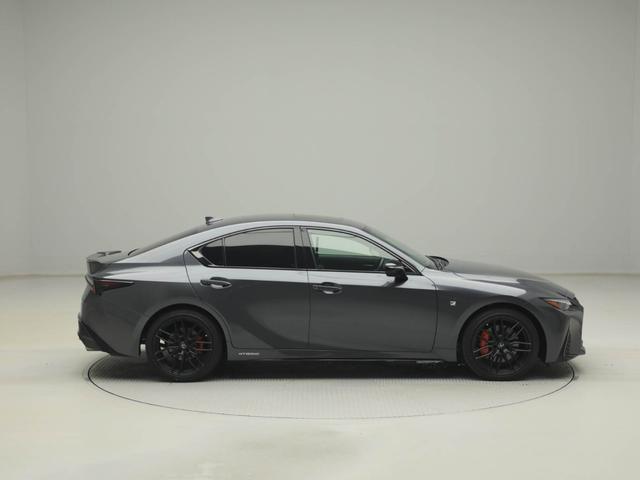 ＩＳ ＩＳ３００ｈ　ＦスポーツモードブラックＩＩＩ　ＣＰＯ　レクサス認定中古車　マークレビンソン　ＦＳＰＯＲＴ専用オレンジブレーキキャリパー　ムーンルーフ　パノラミックビューモニター　ドライブレコーダー（8枚目）