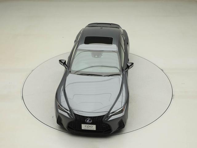 ＩＳ ＩＳ３００ｈ　ＦスポーツモードブラックＩＩＩ　ＣＰＯ　レクサス認定中古車　マークレビンソン　ＦＳＰＯＲＴ専用オレンジブレーキキャリパー　ムーンルーフ　パノラミックビューモニター　ドライブレコーダー（18枚目）