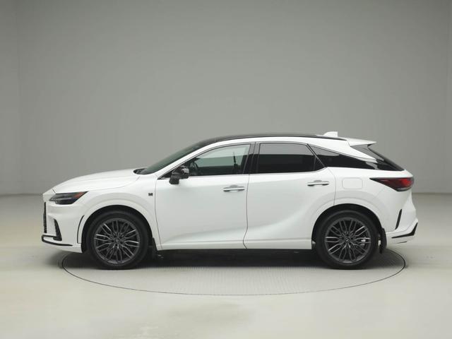 RX RX500h Fスポーツパフォーマンス RX500h Fスポーツパフォーマンス(5名) CPO レクサス認定中古車 マークレビンソン パノラマルーフ 輻射ヒーター(運転席・助手席) ルーフレール 21インチダークメタリック塗装アルミホイール(4枚目)