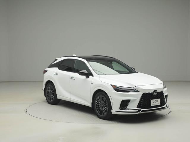 RX RX500h Fスポーツパフォーマンス RX500h Fスポーツパフォーマンス(5名) CPO レクサス認定中古車 マークレビンソン パノラマルーフ 輻射ヒーター(運転席・助手席) ルーフレール 21インチダークメタリック塗装アルミホイール(9枚目)