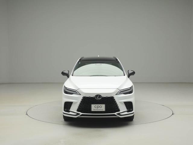 RX RX500h Fスポーツパフォーマンス RX500h Fスポーツパフォーマンス(5名) CPO レクサス認定中古車 マークレビンソン パノラマルーフ 輻射ヒーター(運転席・助手席) ルーフレール 21インチダークメタリック塗装アルミホイール(10枚目)