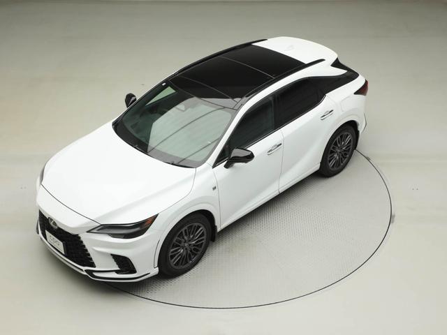 RX RX500h Fスポーツパフォーマンス RX500h Fスポーツパフォーマンス(5名) CPO レクサス認定中古車 マークレビンソン パノラマルーフ 輻射ヒーター(運転席・助手席) ルーフレール 21インチダークメタリック塗装アルミホイール(11枚目)