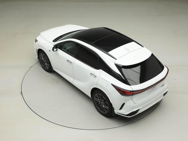 RX RX500h Fスポーツパフォーマンス RX500h Fスポーツパフォーマンス(5名) CPO レクサス認定中古車 マークレビンソン パノラマルーフ 輻射ヒーター(運転席・助手席) ルーフレール 21インチダークメタリック塗装アルミホイール(13枚目)