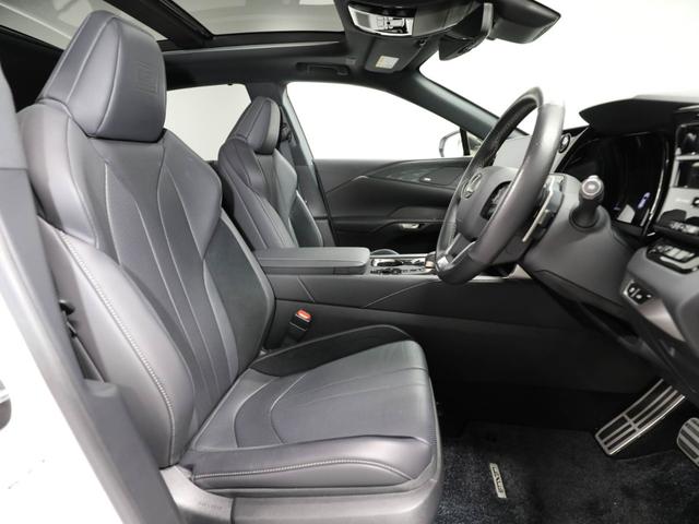 RX RX500h Fスポーツパフォーマンス RX500h Fスポーツパフォーマンス(5名) CPO レクサス認定中古車 マークレビンソン パノラマルーフ 輻射ヒーター(運転席・助手席) ルーフレール 21インチダークメタリック塗装アルミホイール(20枚目)