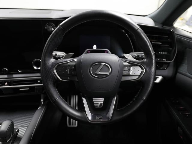 RX RX500h Fスポーツパフォーマンス RX500h Fスポーツパフォーマンス(5名) CPO レクサス認定中古車 マークレビンソン パノラマルーフ 輻射ヒーター(運転席・助手席) ルーフレール 21インチダークメタリック塗装アルミホイール(26枚目)