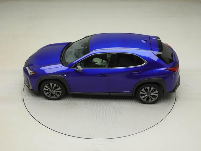 UX UX250h Fスポーツ CPO レクサス認定中古車 タイヤ4本新品 パノラミックビューモニター カラーヘッドアップディスプレイ ドライブレコーダー ブラインドスポットモニター(12枚目)