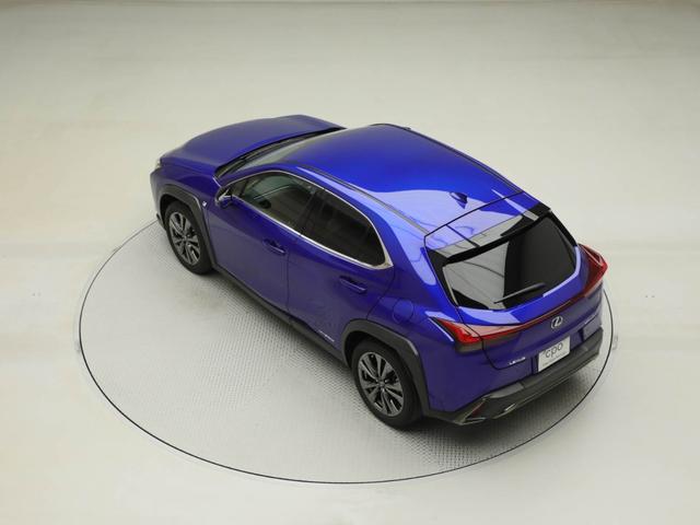 UX UX250h Fスポーツ CPO レクサス認定中古車 タイヤ4本新品 パノラミックビューモニター カラーヘッドアップディスプレイ ドライブレコーダー ブラインドスポットモニター(13枚目)