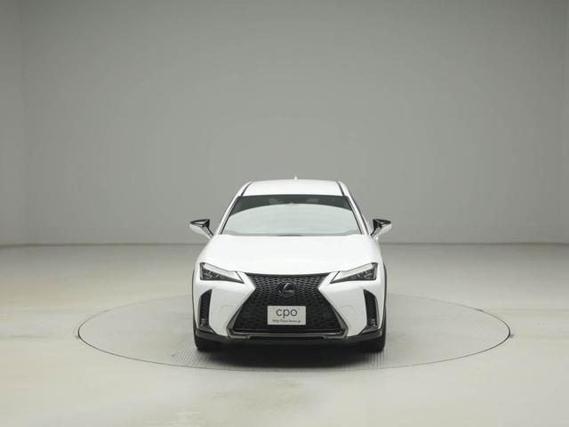 UX UX250h Fスポーツ CPO レクサス認定中古車 FSPORT専用本革シート 三眼フルLEDヘッドランプ ブラインドスポットモニター カラーヘッドアップディスプレイ(10枚目)