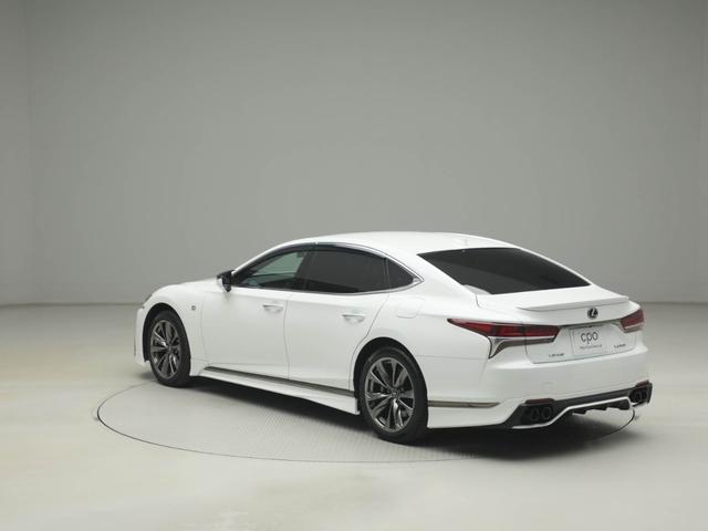 LS LS500 Fスポーツ CPOレクサス認定中古車 フルエアロ(TRD製) サイドバイザー ドアエッジプロテクター ナンバーフレーム ドライブレコーダー(4枚目)