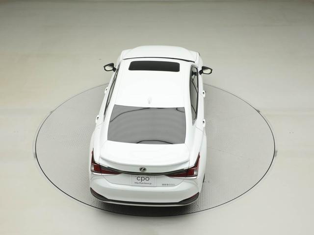 ＥＳ ＥＳ３００ｈ　Ｆスポーツ　ＣＰＯ　レクサス認定中古車　ハンズフリーパワートランクリッド　鍛造アルミホイール（ＴＲＤ製）（13枚目）
