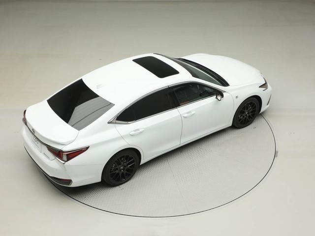 ＥＳ ＥＳ３００ｈ　Ｆスポーツ　ＣＰＯ　レクサス認定中古車　ハンズフリーパワートランクリッド　鍛造アルミホイール（ＴＲＤ製）（14枚目）
