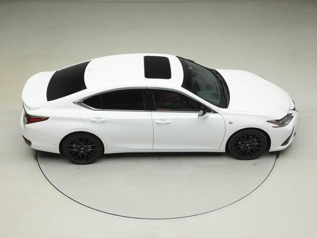 ＥＳ ＥＳ３００ｈ　Ｆスポーツ　ＣＰＯ　レクサス認定中古車　ハンズフリーパワートランクリッド　鍛造アルミホイール（ＴＲＤ製）（15枚目）