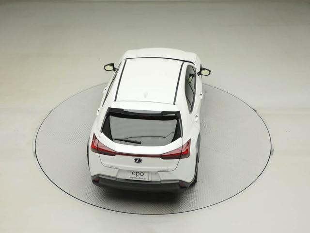 UX UX250h バージョンL CPOレクサス認定中古車 パノラミックビューモニター ナンバーフレーム ドライブレコーダー(純正前後)(16枚目)