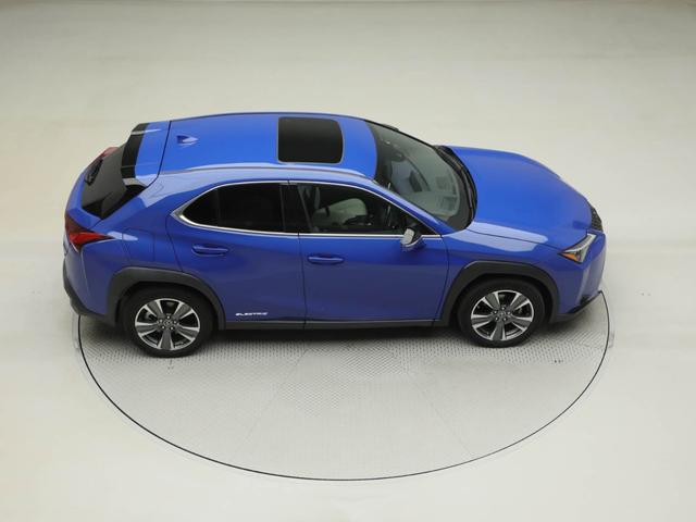 ＵＸ ＵＸ３００ｅ　バージョンＬ　ＣＰＯ　レクサス認定中古車　ムーンルーフ　おくだけ充電　ホイールロックナット　ドライブレコーダー（15枚目）