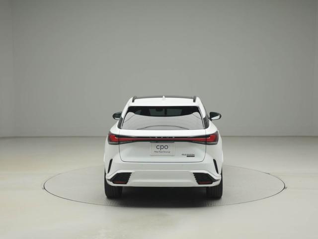 ＲＸ ＲＸ５００ｈ　Ｆスポーツパフォーマンス　ＲＸ５００ｈ　Ｆスポーツパフォーマンス（５名）　ＣＰＯ　レクサス認定中古車　タイヤ４本新品　パノラマルーフ　輻射ヒーター（運転席・助手席）　ルーフレール　電子キー２個＋デジタルキー（6枚目）