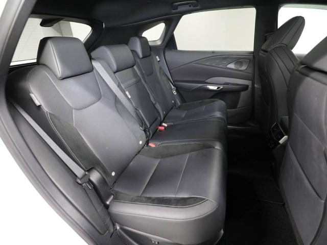 ＲＸ ＲＸ５００ｈ　Ｆスポーツパフォーマンス　ＲＸ５００ｈ　Ｆスポーツパフォーマンス（５名）　ＣＰＯ　レクサス認定中古車　タイヤ４本新品　パノラマルーフ　輻射ヒーター（運転席・助手席）　ルーフレール　電子キー２個＋デジタルキー（21枚目）