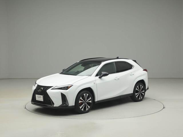 ＵＸ ＵＸ２５０ｈ　Ｆスポーツエモーショナルエクスプローラ　ＣＰＯ　レクサス認定中古車　ブラックルーフ　ＦＳＰＯＲＴ専用オレンジブレーキキャリパー　三眼フルＬＥＤヘッドランプ　アダプティブハイビームシステム　ルーフレール　ＩＴＳＣＯＮＮＥＣＴ（3枚目）