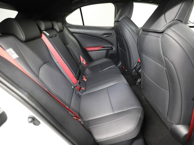ＵＸ ＵＸ２５０ｈ　Ｆスポーツエモーショナルエクスプローラ　ＣＰＯ　レクサス認定中古車　ブラックルーフ　ＦＳＰＯＲＴ専用オレンジブレーキキャリパー　三眼フルＬＥＤヘッドランプ　アダプティブハイビームシステム　ルーフレール　ＩＴＳＣＯＮＮＥＣＴ（21枚目）