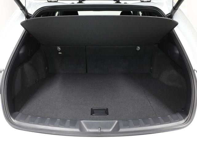 ＵＸ ＵＸ２５０ｈ　Ｆスポーツエモーショナルエクスプローラ　ＣＰＯ　レクサス認定中古車　ブラックルーフ　ＦＳＰＯＲＴ専用オレンジブレーキキャリパー　三眼フルＬＥＤヘッドランプ　アダプティブハイビームシステム　ルーフレール　ＩＴＳＣＯＮＮＥＣＴ（22枚目）