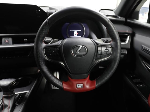 ＵＸ ＵＸ２５０ｈ　Ｆスポーツエモーショナルエクスプローラ　ＣＰＯ　レクサス認定中古車　ブラックルーフ　ＦＳＰＯＲＴ専用オレンジブレーキキャリパー　三眼フルＬＥＤヘッドランプ　アダプティブハイビームシステム　ルーフレール　ＩＴＳＣＯＮＮＥＣＴ（25枚目）