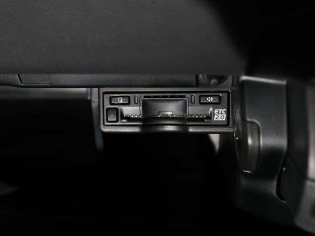 ＵＸ ＵＸ２５０ｈ　Ｆスポーツエモーショナルエクスプローラ　ＣＰＯ　レクサス認定中古車　ブラックルーフ　ＦＳＰＯＲＴ専用オレンジブレーキキャリパー　三眼フルＬＥＤヘッドランプ　アダプティブハイビームシステム　ルーフレール　ＩＴＳＣＯＮＮＥＣＴ（26枚目）