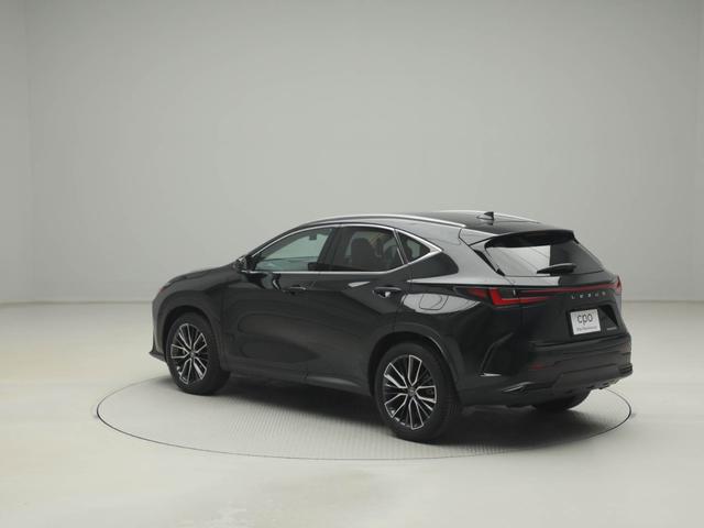 NX NX250 バージョンL CPOレクサス認定中古車 ルーフレール パノラミックビューモニター パーキングサポートブレーキ デジタルインナーミラー ムーンルーフ ドライブレコーダー(4枚目)