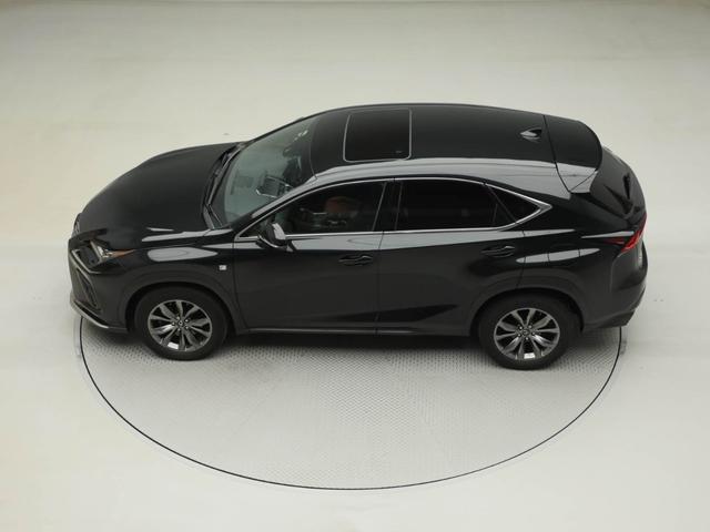 NX NX300 Fスポーツ CPO レクサス認定中古車 ムーンルーフ パノラミックビューモニター ブラインドスポットモニター 三眼フルLEDヘッドランプ アダプティブハイビームシステム ハンズフリーパワーバックドア(12枚目)