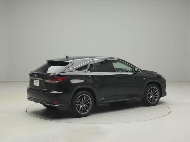 ＲＸ ＲＸ４５０ｈ　Ｆスポーツ　ＣＰＯ　レクサス認定中古車　ムーンルーフ　おくだけ充電　パノラミックビューモニター　ドライブレコーダー（純正前後）　ハンズフリーパワーバックドア（7枚目）