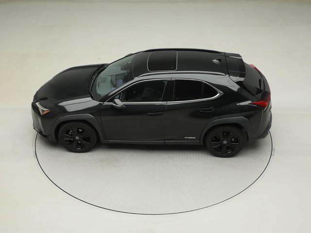 UX UX250h アーバンエレガンス CPOレクサス認定中古車 ムーンルーフ 三眼フルLEDヘッドランプ ITSCONNECT ハンズフリーパワーバックドア パノラミックビューモニター ドライブレコーダー(11枚目)