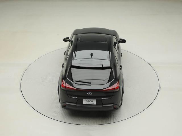 UX UX250h アーバンエレガンス CPOレクサス認定中古車 ムーンルーフ 三眼フルLEDヘッドランプ ITSCONNECT ハンズフリーパワーバックドア パノラミックビューモニター ドライブレコーダー(13枚目)