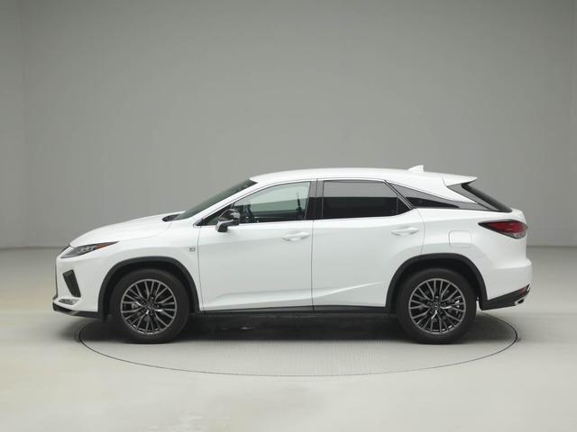 ＲＸ ＲＸ３００　Ｆスポーツ　ＣＰＯ　レクサス認定中古車　寒冷地仕様　セカンドシートヒーター　パーキングサポートブレーキ　ブラインドスポットモニター　パノラミックビューモニター　ドライブレコーダー（4枚目）