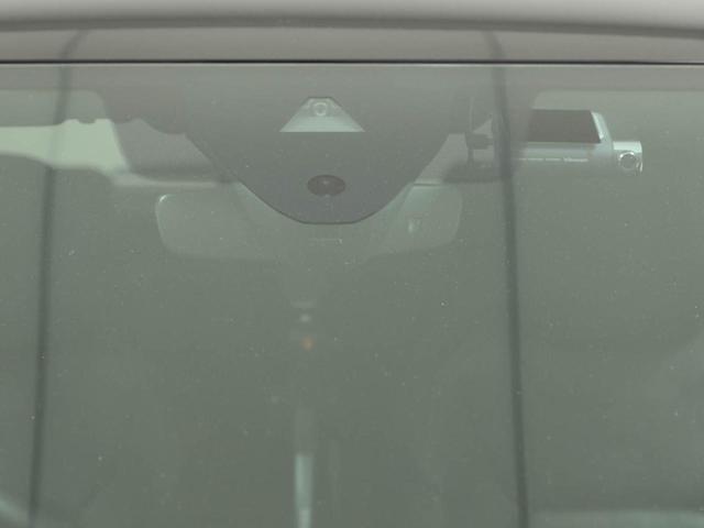 Ｔ－ロック ＴＤＩ　Ｒライン　認定中古車　アダクティブクルーズコントロール（全車速追従機能付き）　レーンキープアシスト　レーンチェンジアシスト　パークディスタンスコントロール　リヤトラフィックアラート　デジタルメータークラスター（10枚目）