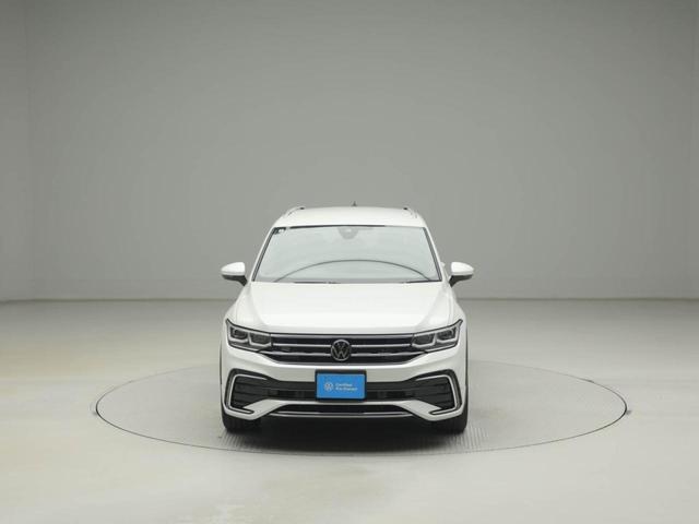 ティグアン ＴＳＩ　４モーション　Ｒライン　認定中古車　アダクティブクルーズコントロール（全車速追従機能付き）　レーンキープアシスト　パークディスタンスコントロール　レーンチェンジアシスト　リヤトラフィックアラート　デジタルメータークラスター（8枚目）